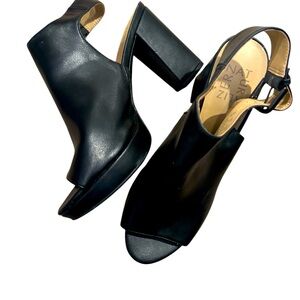 Naturalizer brand open toe thick heel black shoes in good condition3 in heel